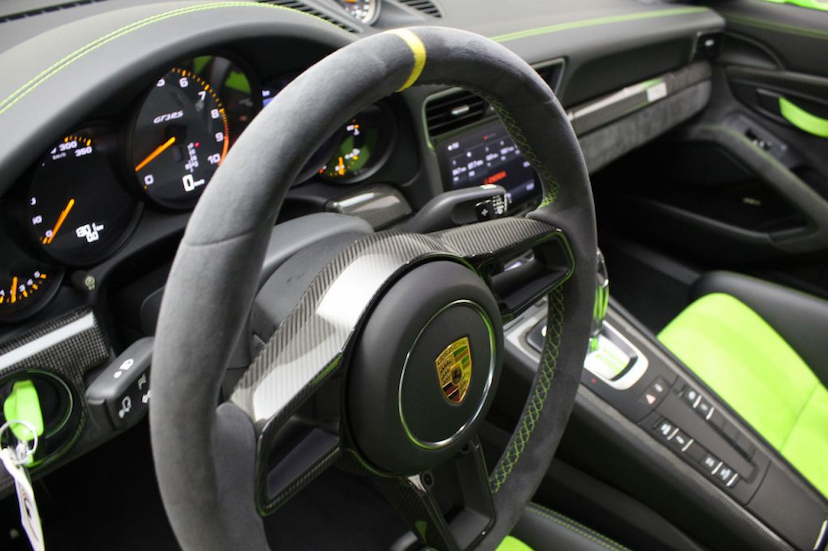 Foto do veículo PORSCHE 911 GT3 RS 2019 1.300 KM 1.820.000,00