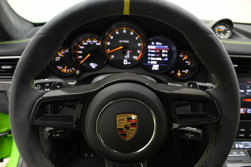 Foto do veículo PORSCHE 911 GT3 RS 2019 1.300 KM 1.820.000,00