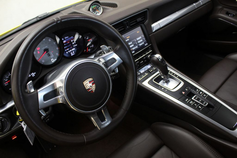 Foto do veículo PORSCHE  911 CARRERA S 2012 36.000 KM 415.000,00