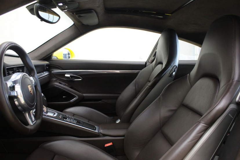 Foto do veículo PORSCHE  911 CARRERA S 2012 36.000 KM 415.000,00