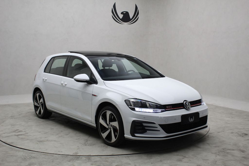 Foto do veículo VOLKSWAGEN  GOLF GTI 350 DSG 2019 14.440 KM 139.000,00