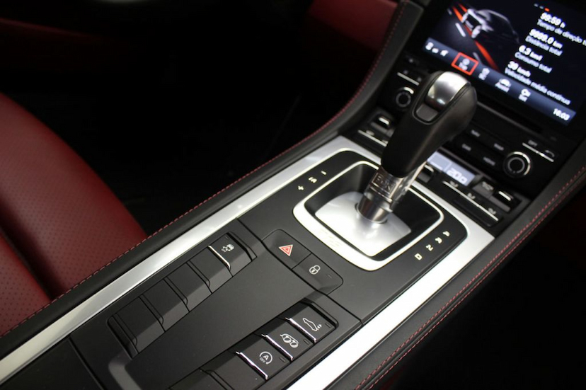 Foto do veículo PORSCHE  718 CAYMAN S 2018 10.290 KM 399.000,00