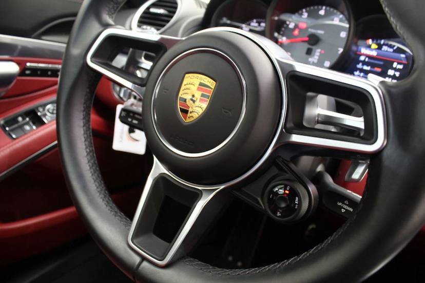 Foto do veículo PORSCHE  718 CAYMAN S 2018 10.290 KM 399.000,00