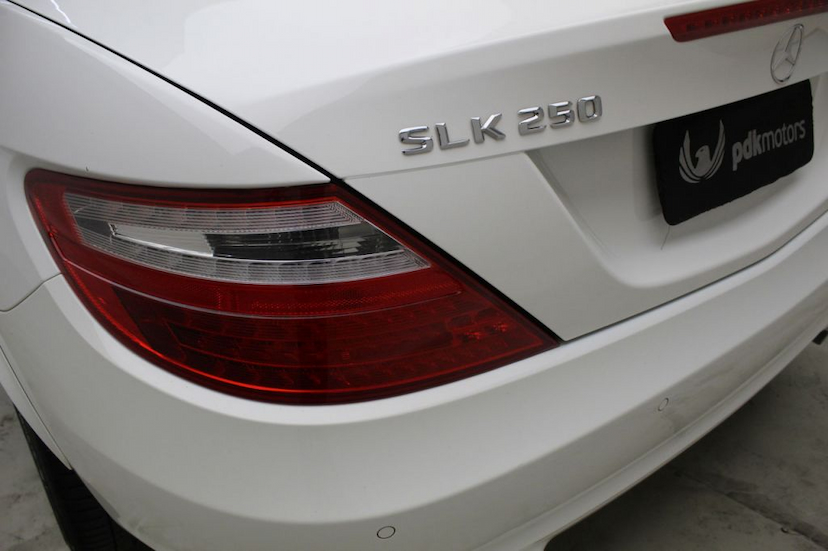 Foto do veículo MERCEDES-BENZ  SLK 250 2015 23.660 KM 149.000,00