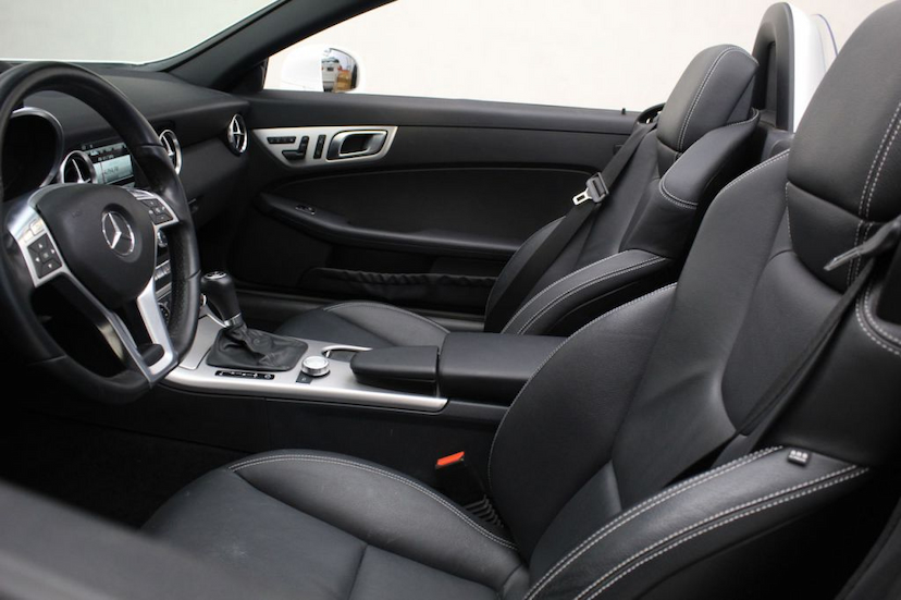 Foto do veículo MERCEDES-BENZ  SLK 250 2015 23.660 KM 149.000,00