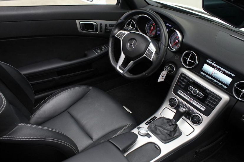 Foto do veículo MERCEDES-BENZ  SLK 250 2015 23.660 KM 149.000,00