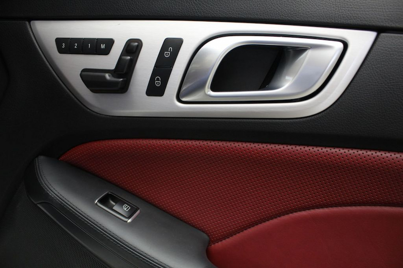 Foto do veículo MERCEDES-BENZ  SLK 300 2016 40.183 KM 164.000,00