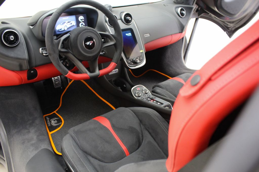 Foto do veículo MCLAREN  540C COUPE 2019 780 KM 1.780.000,00