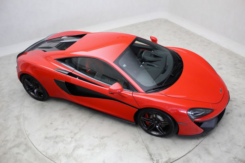 Foto do veículo MCLAREN  540C COUPE 2019 780 KM 1.780.000,00