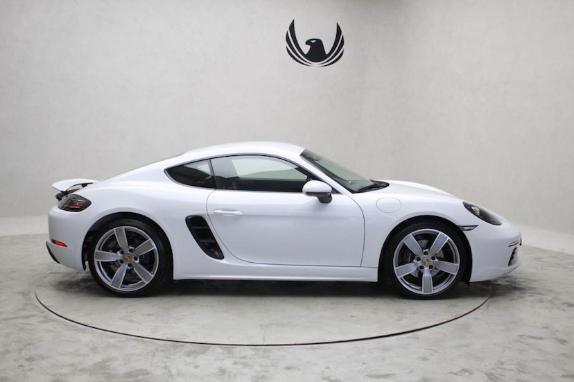 Foto do veículo PORSCHE  718 CAYMAN 2018 10.225 KM 359.000,00
