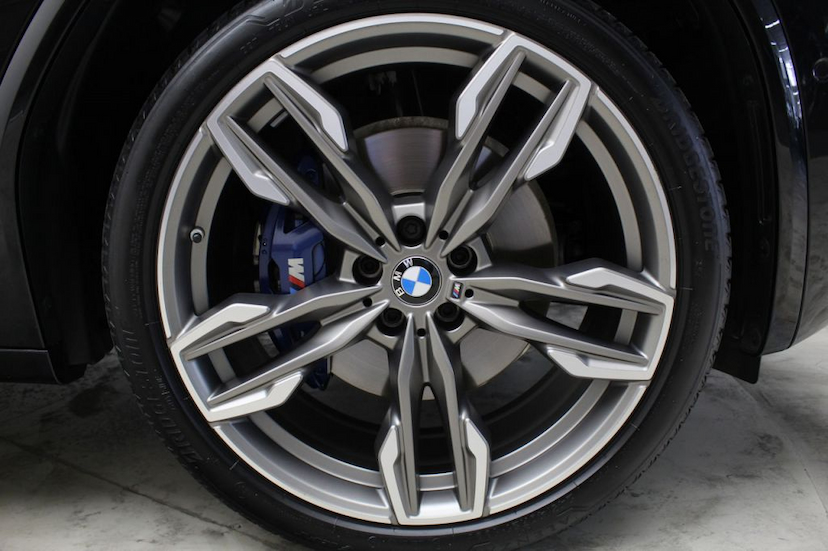 Foto do veículo BMW  X3 M40I 2018 7.636 KM 300.000,00