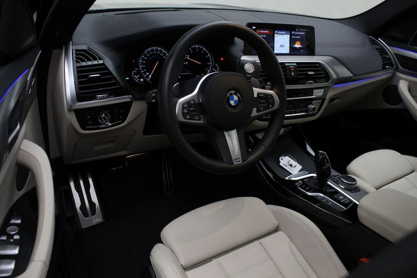 Foto do veículo BMW  X3 M40I 2018 7.636 KM 300.000,00