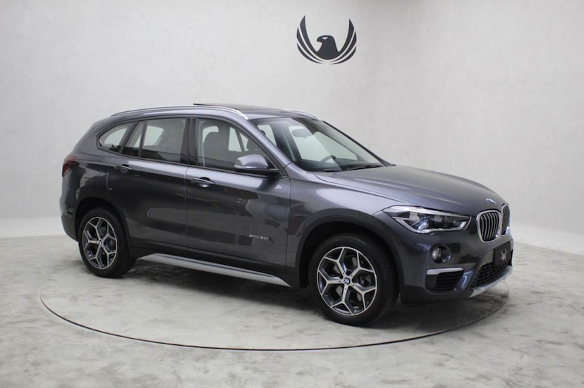 Foto do veículo BMW  X1 20I X-LINE 2018 20.725 KM 139.000,00