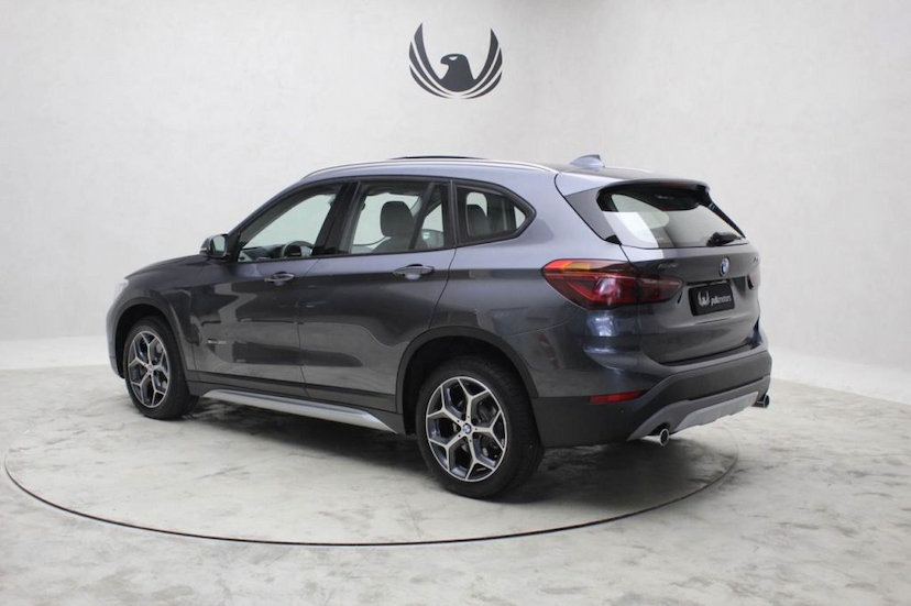 Foto do veículo BMW  X1 20I X-LINE 2018 20.725 KM 139.000,00