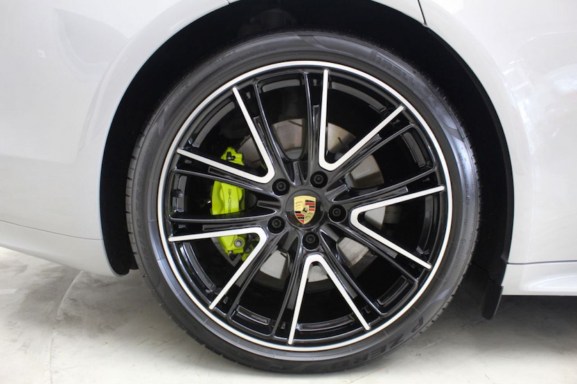 Foto do veículo PORSCHE  PANAMERA 4 E-HYBRID 2018 2.857 KM 589.000,00
