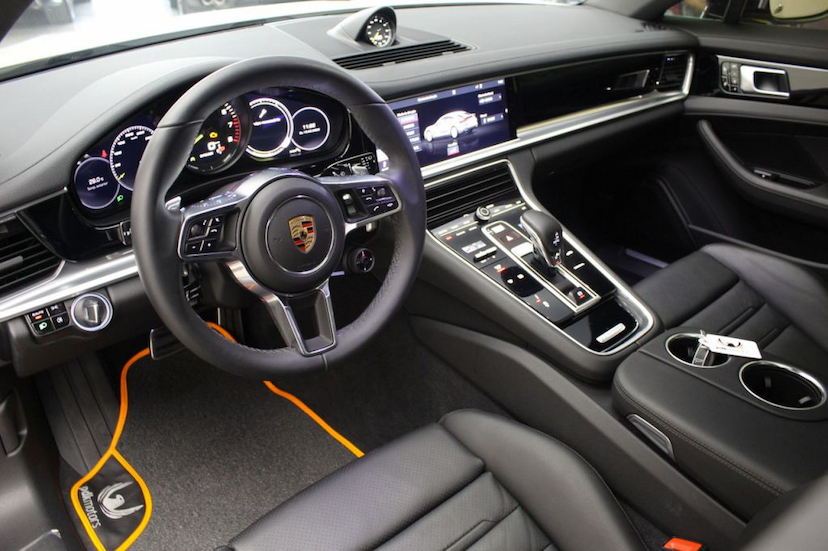 Foto do veículo PORSCHE  PANAMERA 4 E-HYBRID 2018 2.857 KM 589.000,00