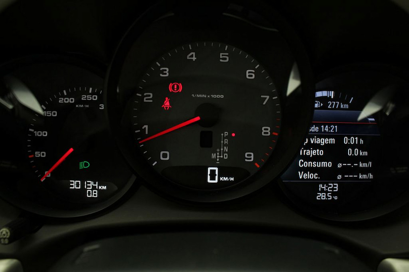 Foto do veículo PORSCHE  CAYMAN S 2014 30.135 KM 295.000,00