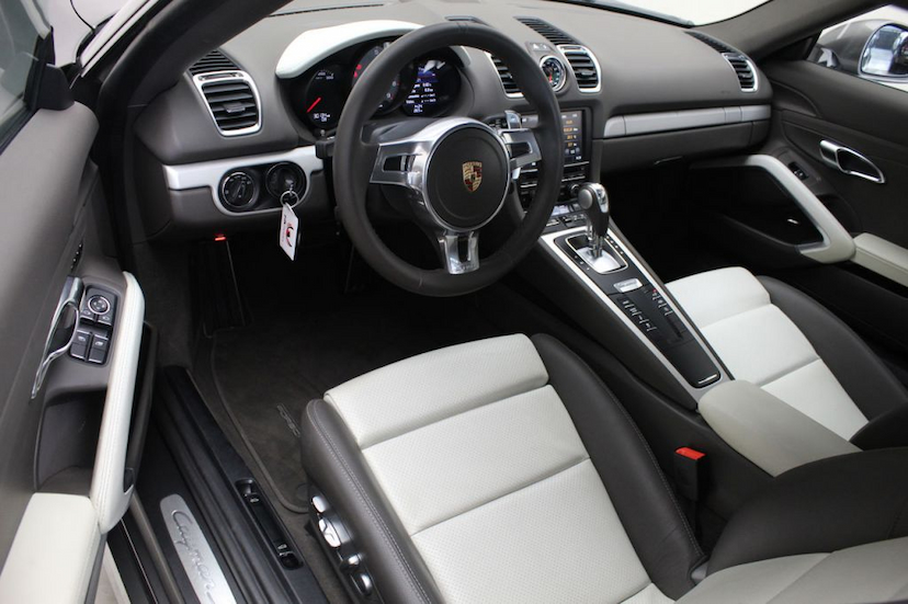 Foto do veículo PORSCHE  CAYMAN S 2014 30.135 KM 295.000,00