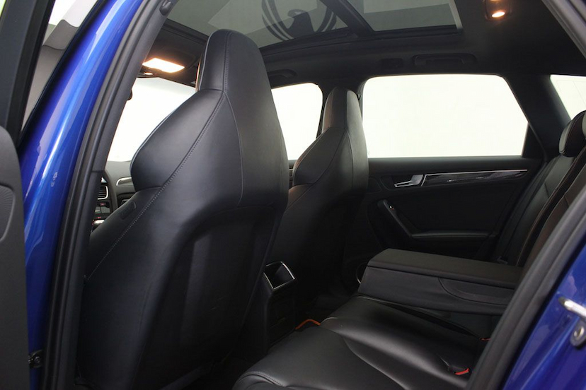 Foto do veículo AUDI RS 4 AVANT QUATTRO 2015 32.330 KM 284.000,00