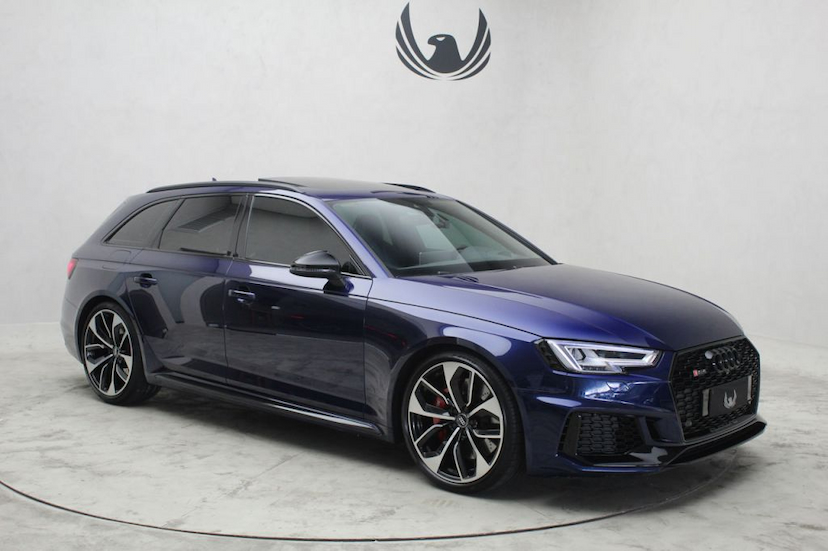 Foto do veículo AUDI RS 4 AVANT QUATTRO 2019 1.720 KM 455.000,00