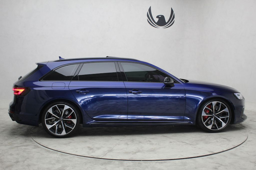 Foto do veículo AUDI RS 4 AVANT QUATTRO 2019 1.720 KM 455.000,00