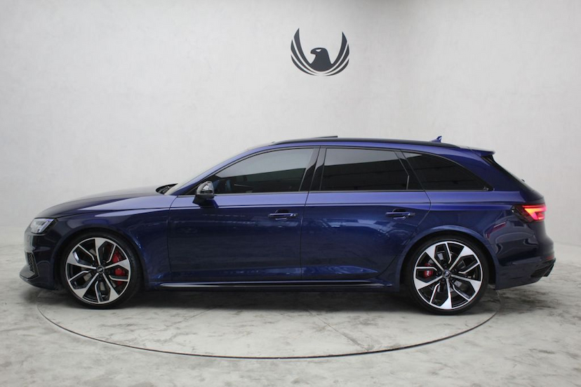 Foto do veículo AUDI RS 4 AVANT QUATTRO 2019 1.720 KM 455.000,00
