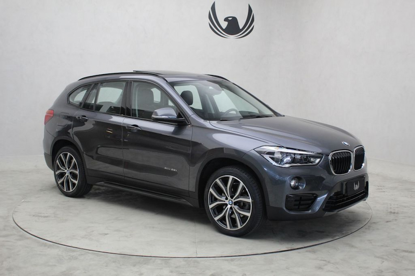 Foto do veículo BMW  X1 25I SPORT 2017 39.120 KM 129.000,00