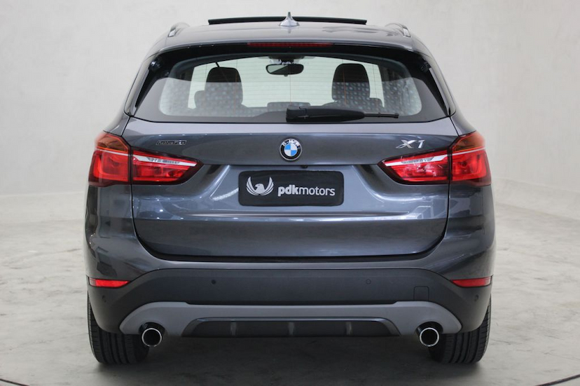 Foto do veículo BMW  X1 25I SPORT 2017 39.120 KM 129.000,00