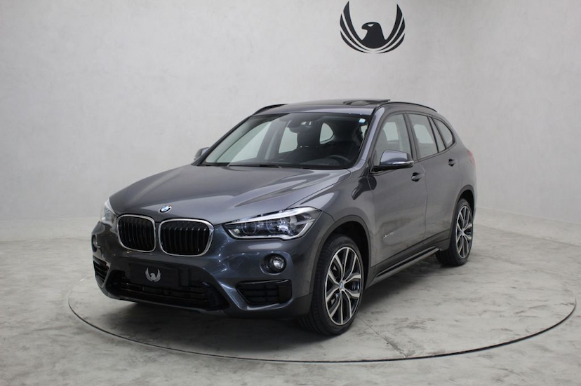 Foto do veículo BMW  X1 25I SPORT 2017 39.120 KM 129.000,00
