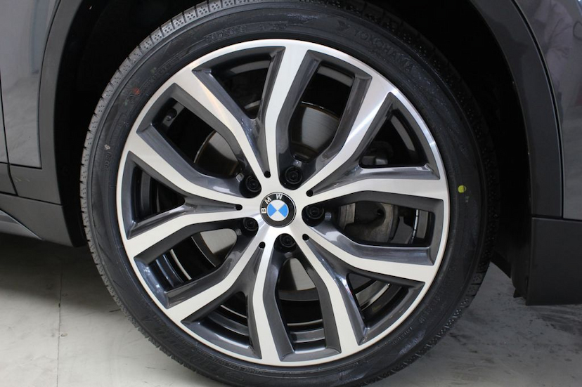 Foto do veículo BMW  X1 25I SPORT 2017 39.120 KM 129.000,00