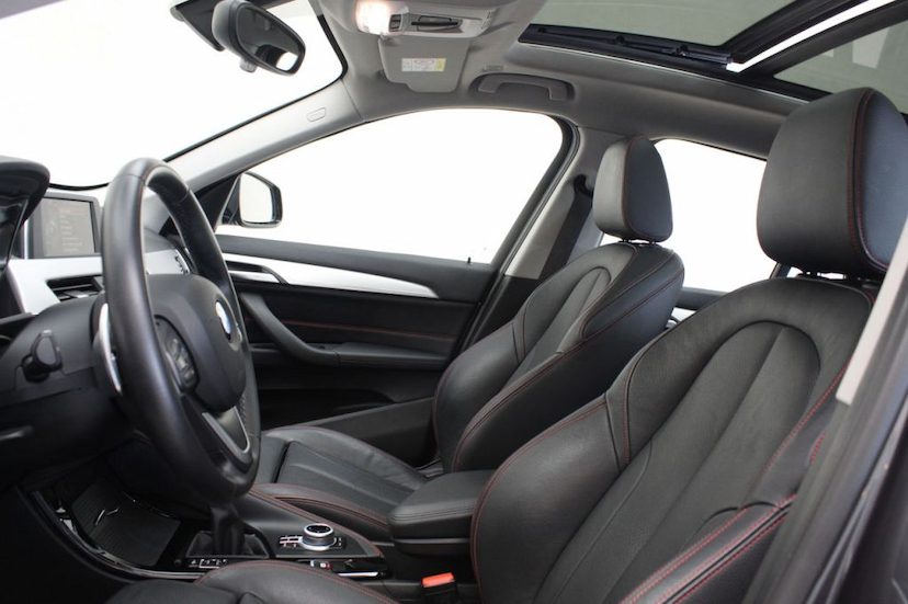 Foto do veículo BMW  X1 25I SPORT 2017 39.120 KM 129.000,00