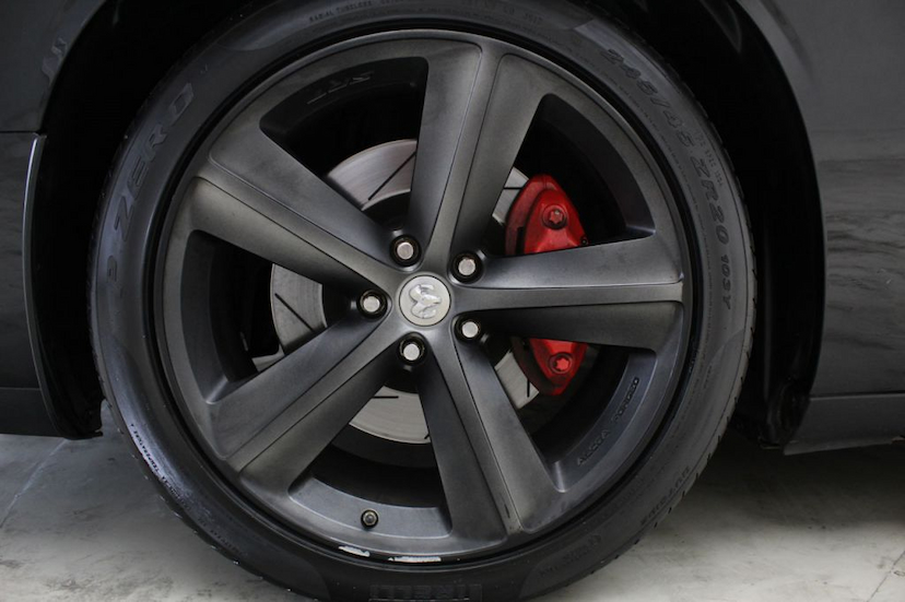 Foto do veículo DODGE  CHALLENGER SRT8 HEMI 2008 8.508 KM 299.000,00