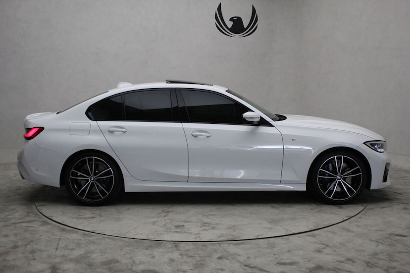 Foto do veículo BMW  330I M SPORT 2020 12.888 KM 255.000,00