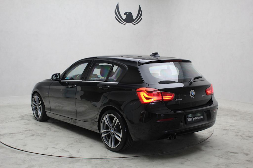 Foto do veículo BMW  120I SPORT ACTIVEFLEX 2016 22.450 KM 109.000,00