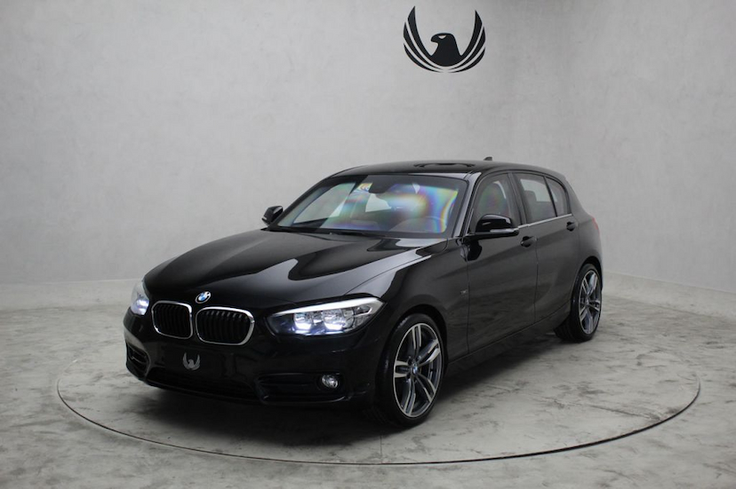 Foto do veículo BMW  120I SPORT ACTIVEFLEX 2016 22.450 KM 109.000,00