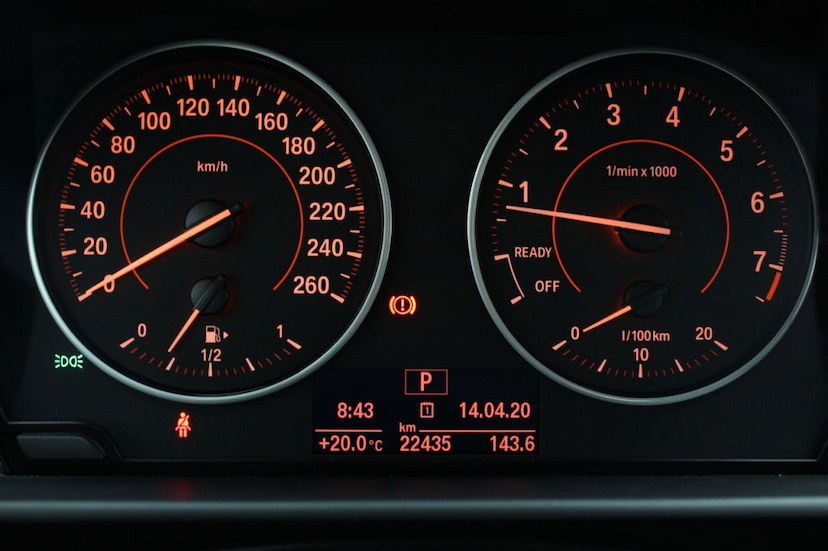 Foto do veículo BMW  120I SPORT ACTIVEFLEX 2016 22.450 KM 109.000,00