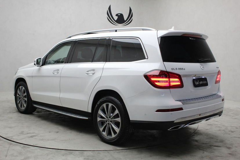 Foto do veículo MERCEDES-BENZ  GLS 350D 7L 2019 1.835 KM 459.000,00