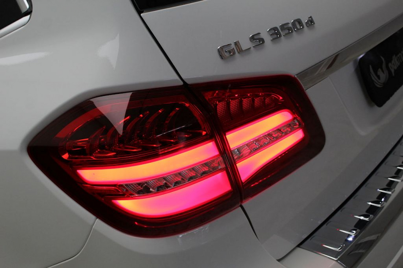Foto do veículo MERCEDES-BENZ  GLS 350D 7L 2019 1.835 KM 459.000,00