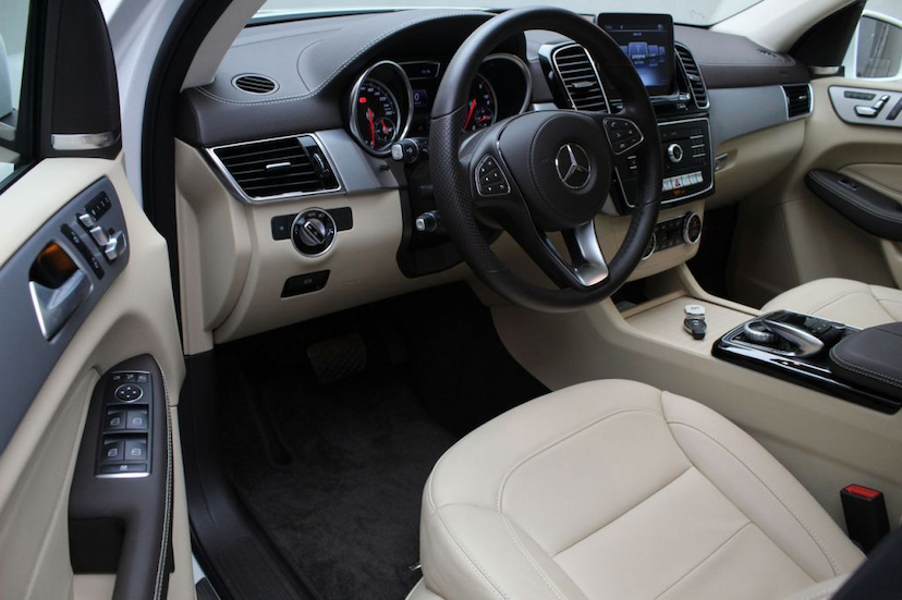 Foto do veículo MERCEDES-BENZ  GLS 350D 7L 2019 1.835 KM 459.000,00