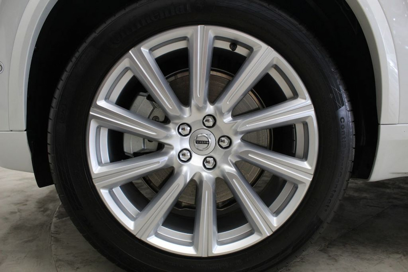 Foto do veículo VOLVO  XC90 D5 INSCRIPTION 7L 2019 3.435 KM 349.000,00