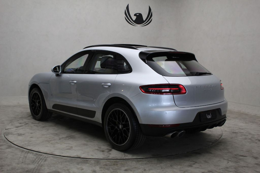 Foto do veículo PORSCHE  MACAN S 2017 34.080 KM 319.900,00