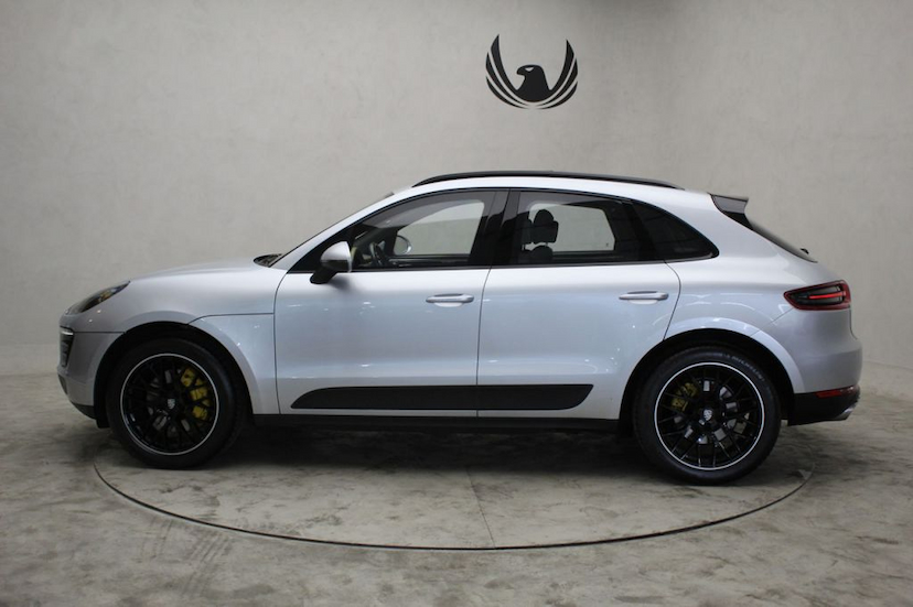 Foto do veículo PORSCHE  MACAN S 2017 34.080 KM 319.900,00