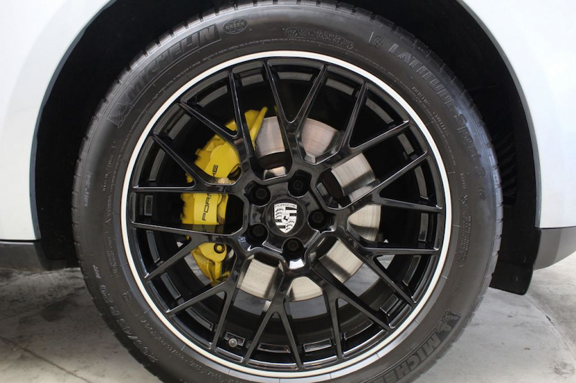 Foto do veículo PORSCHE  MACAN S 2017 34.080 KM 319.900,00