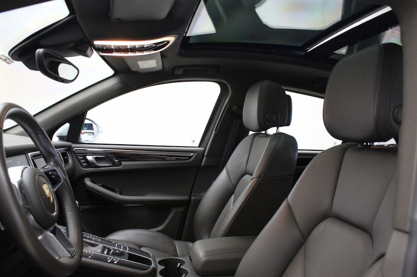 Foto do veículo PORSCHE  MACAN S 2017 34.080 KM 319.900,00