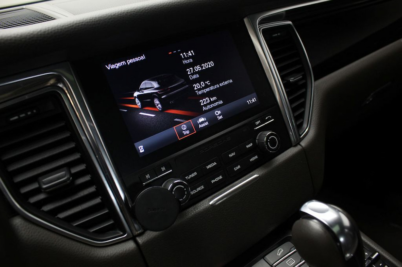 Foto do veículo PORSCHE  MACAN S 2017 34.080 KM 319.900,00