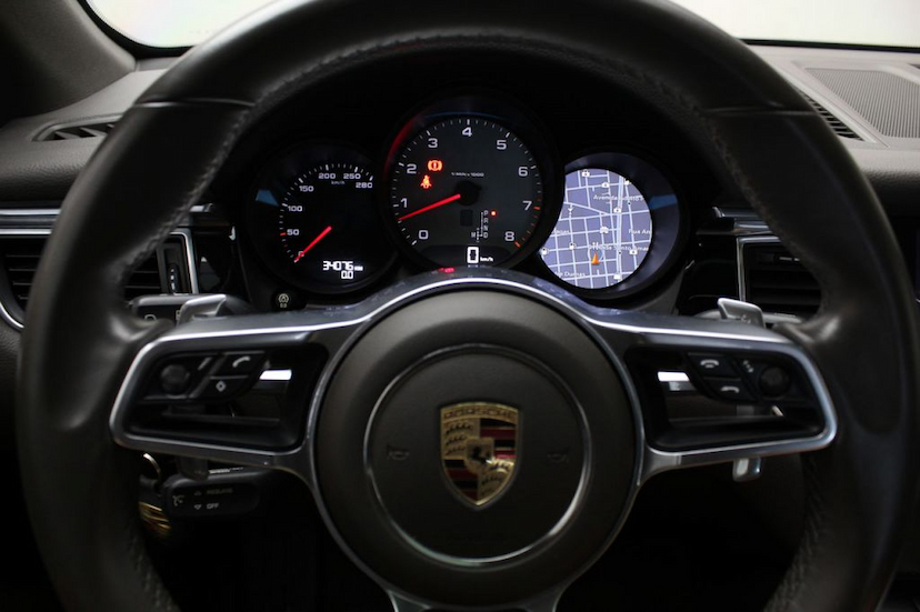 Foto do veículo PORSCHE  MACAN S 2017 34.080 KM 319.900,00