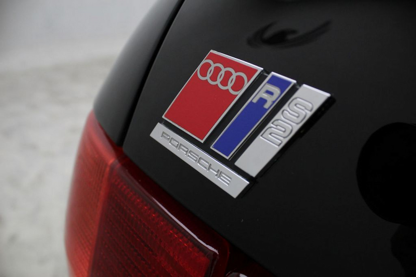 Foto do veículo AUDI  RS2 AVANT 1995 4.111 KM 899.000,00