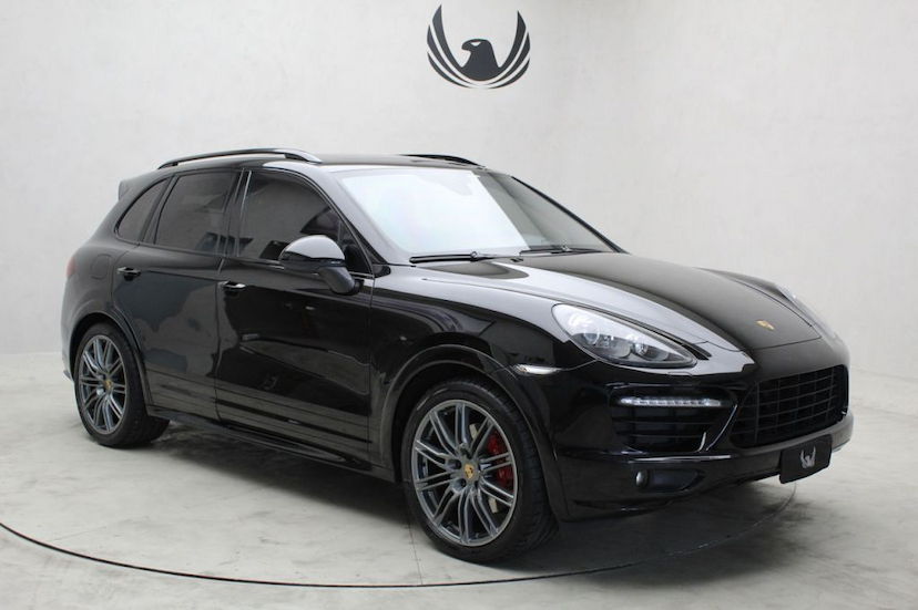 Foto do veículo PORSCHE  CAYENNE GTS 2014 48.040 KM 280.000,00