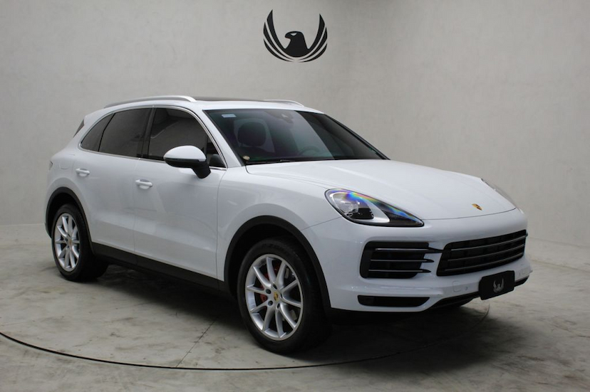 Foto do veículo PORSCHE  CAYENNE V6 2019 34.890 KM 359.000,00