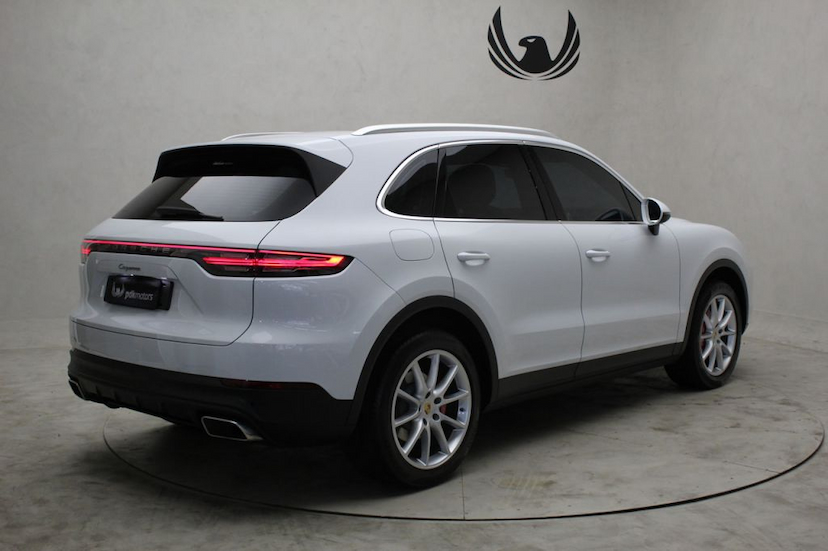 Foto do veículo PORSCHE  CAYENNE V6 2019 34.890 KM 359.000,00